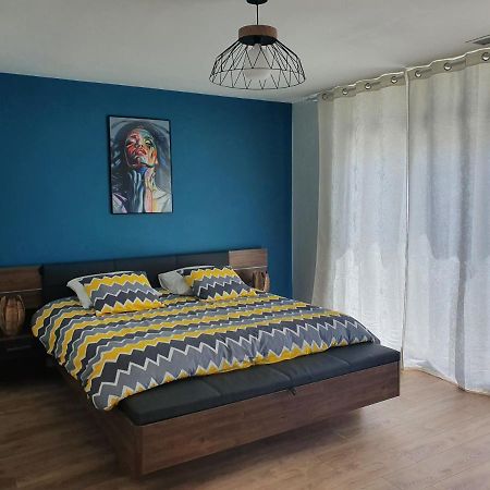 La Suite De La Route Des Chateaux Arsac Екстер'єр фото